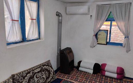 اجاره کلبه فلت مرد کوچک