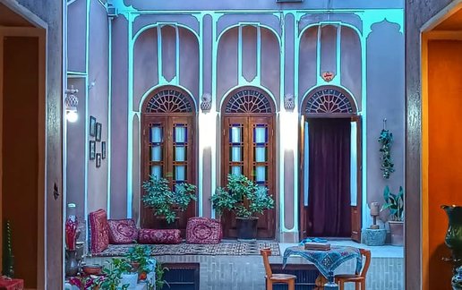اجاره بوم گردی تاج الملوک - واحد سوسن