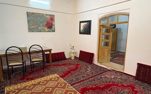 رزرو اقامتگاه سنتی عمارت ضیغمی - واحد پوران دخت