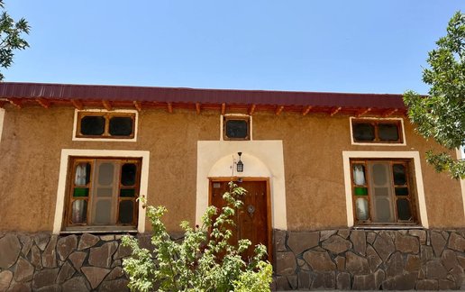 اجاره بوم گردی روز یه - واحد سولا