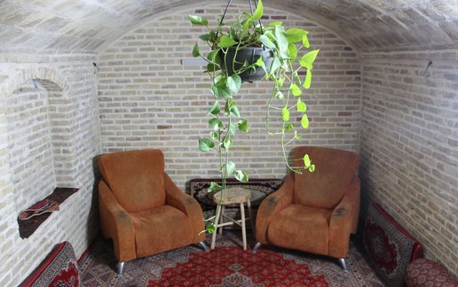 اجاره بوم گردی عمارت  گلابگیر - واحد 8 گلاب