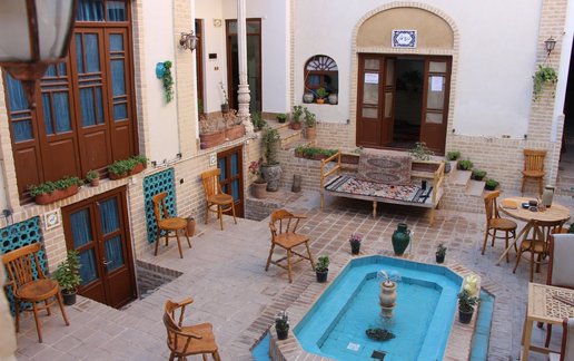 اجاره بوم گردی عمارت  گلابگیر - واحد 8 گلاب