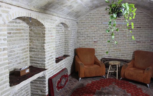 اجاره بوم گردی عمارت  گلابگیر - واحد 8 گلاب