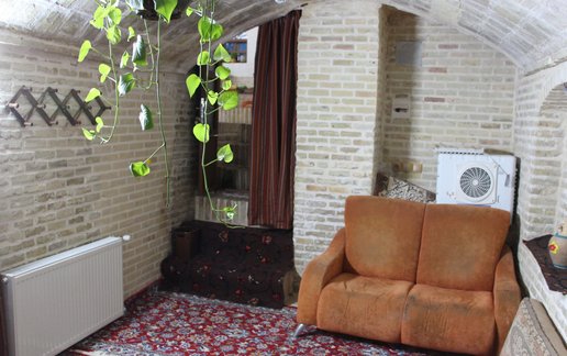 اجاره بوم گردی عمارت  گلابگیر - واحد 8 گلاب