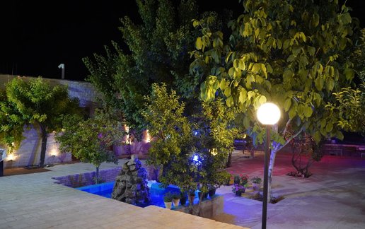 رزرو بوم گردی خونه ایوونی - واحد قالی