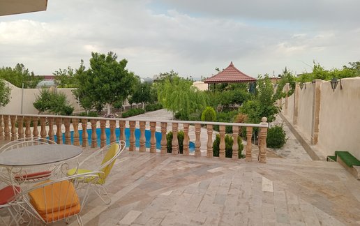 اجاره ویلا دوخوابه باغ کاخ استخردار