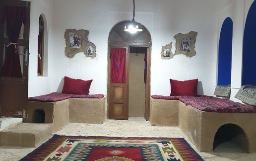 اجاره بوم گردی قلعه تاریخی کریمخان 1 - واحد یک