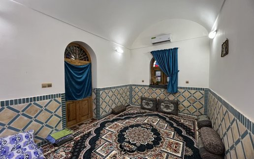 اجاره بوم گردی باغ دلگشا - واحد سنتی 1