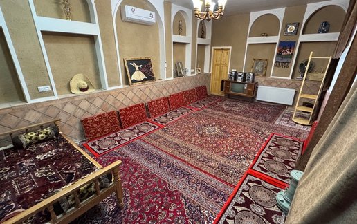 رزرو بوم گردی عمارت میرزا مهدی خان - واحد ۳۲متری