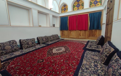 رزرو بوم گردی عمارت طهران - واحد رز