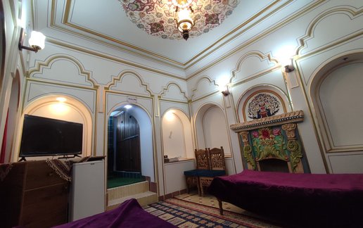 اجاره بوم گردی عمارت طهران - واحد اقاقیا