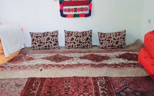 اجاره بوم گردی سنگسری - واحد فانوس