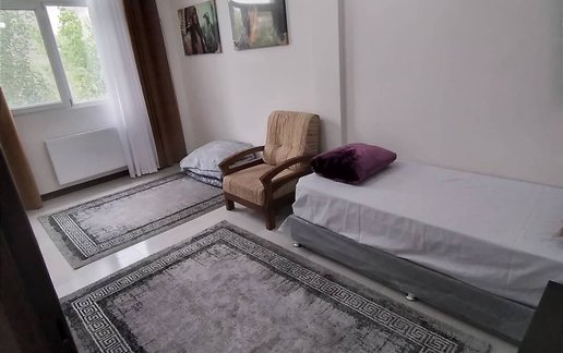 اجاره سوئیت دوخوابه گل زنبق واحد 6