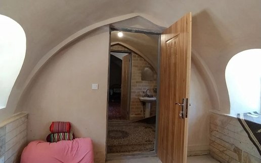 اجاره بوم گردی قلعه سفید طاقی - واحد 2