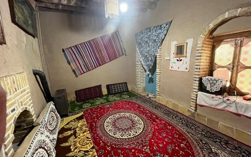 رزرو بوم گردی اسپاخو - واحد ننه زیور