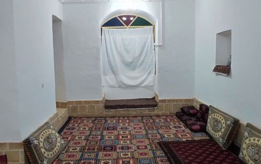 رزرو بوم گردی عمارت اکبریان - واحد 1
