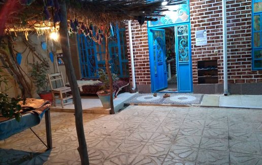 رزرو بوم گردی فلت چهار طاقی
