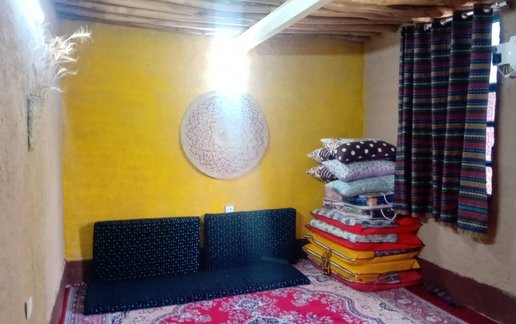 بوم گردی آوان - اتاق سنتی چهار