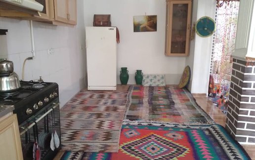 رزرو بوم گردی فلت چهار طاقی