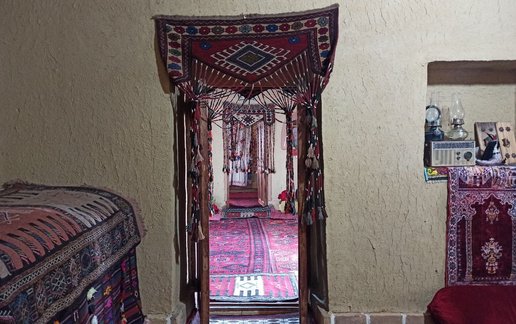 اجاره بوم گردی وارگه امیدیه - واحد تاریخی
