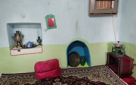 بوم گردی ننه بی بی - واحد زنبق