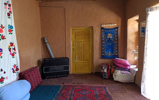 رزرو بوم گردی محبت - اتاق زرد