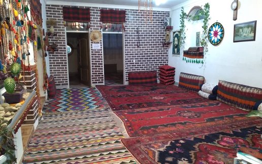 رزرو بوم گردی فلت چهار طاقی