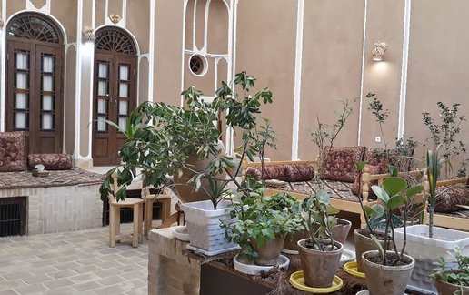 رزرو بوم گردی تاج الملوک - واحد سوسن
