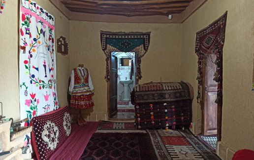 اجاره بوم گردی وارگه امیدیه - واحد تاریخی