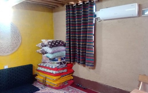 بوم گردی آوان - اتاق سنتی چهار