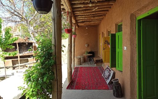 رزرو بوم گردی محبت - اتاق زرد