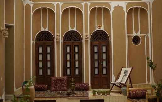 رزرو بوم گردی تاج الملوک - واحد سوسن