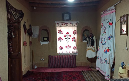 اجاره بوم گردی وارگه امیدیه - واحد تاریخی