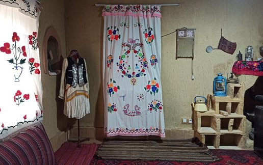 اجاره بوم گردی وارگه امیدیه - واحد تاریخی