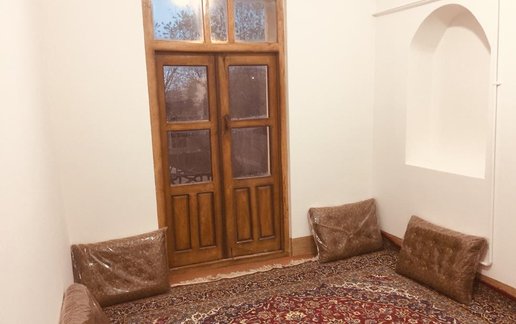 اجاره اقامتگاه سنتی آریابان - واحد ۳