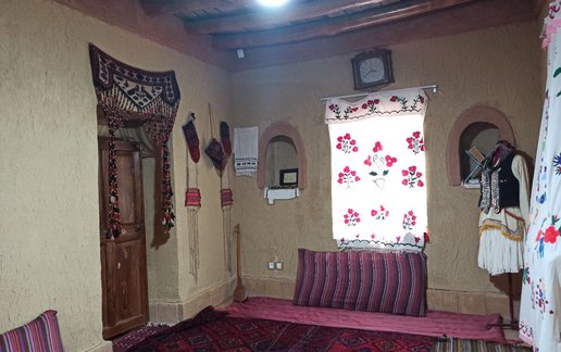 اجاره بوم گردی وارگه امیدیه - واحد تاریخی