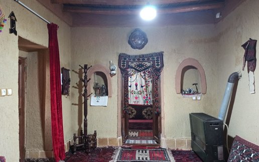 اجاره بوم گردی وارگه امیدیه - واحد تاریخی