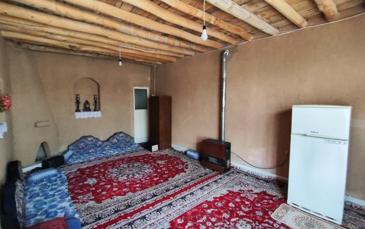 رزرو بوم گردی گیناش - واحد شبنم