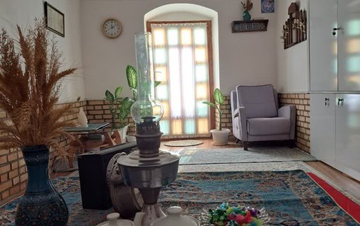 رزرو بوم گردی اردوان - واحد فاخته
