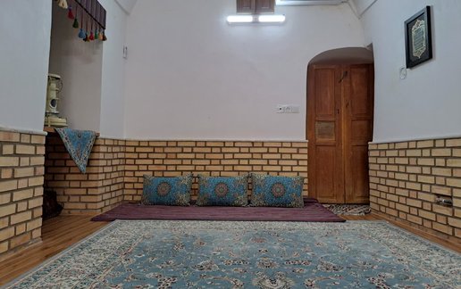 رزرو بوم گردی اردوان - واحد فاخته