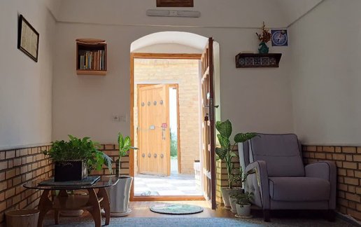 رزرو بوم گردی اردوان - واحد فاخته