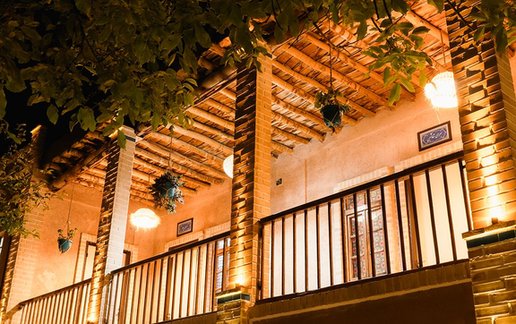 اجاره بوم گردی شبستان برج - سرای شاه نشین