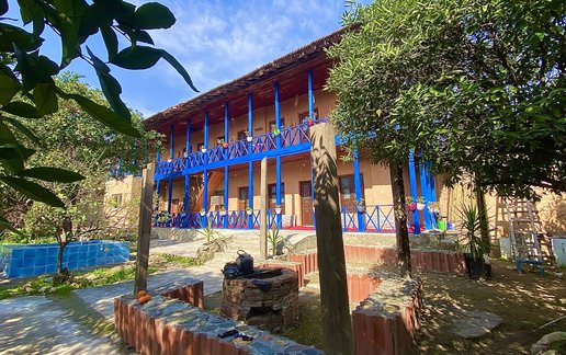 اجاره اقامتگاه سنتی عمارت بیک - واحد اشکانیان