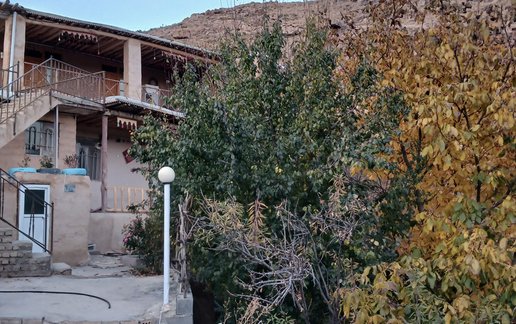 رزرو اقامتگاه سنتی اقامتگاه بومگردی آق داش روستای اسطرخی شیروان - اتاق شماره چهار دارای حمام و سرویس عمومی