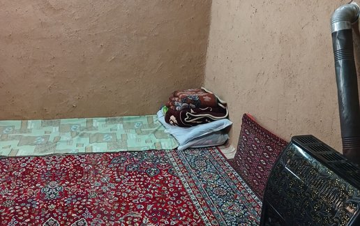 رزرو اقامتگاه سنتی اقامتگاه بومگردی آق داش روستای اسطرخی شیروان - اتاق شماره چهار دارای حمام و سرویس عمومی