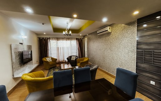 اجاره آپارتمان دوخوابه شیرین واحد ورشو