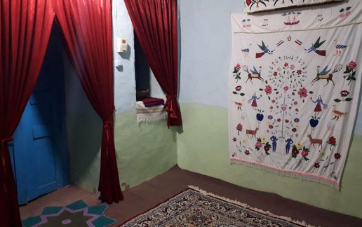 بوم گردی ننه بی بی - واحد زنبق
