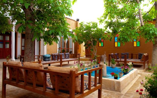 اجاره بوم گردی نی چشمه - واحد علی میرزا