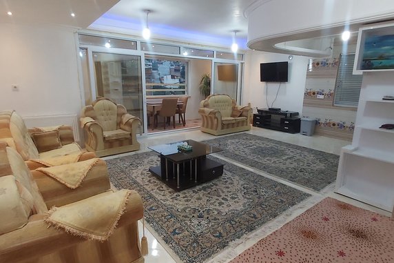 اجاره آپارتمان یک خوابه آبشار ۸ زیارت