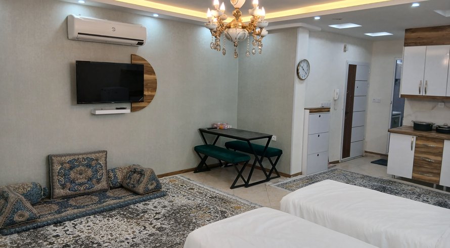 مسافرخانه گوهرشاد - واحد ٥٠٢